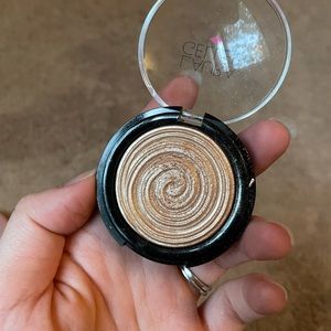 Laura Geller Baked Gellato Swirl Illuminator • Gilded Honey